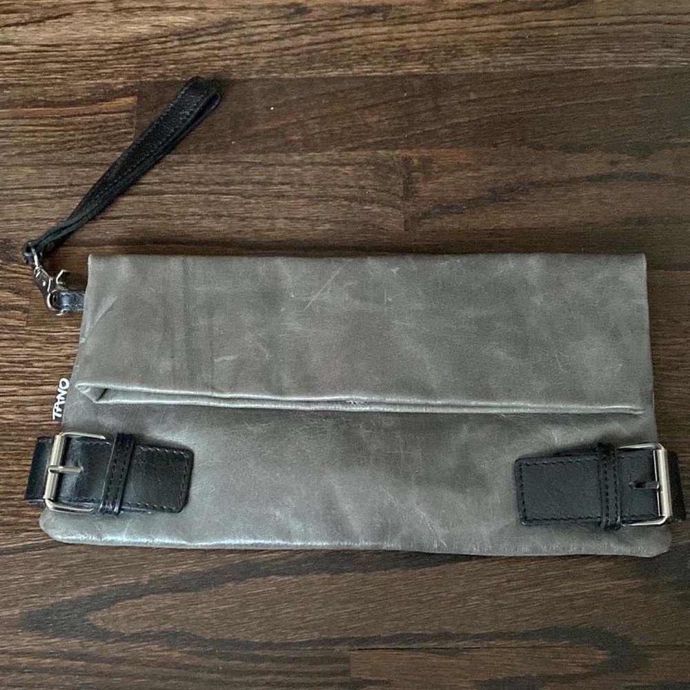 Tano clutch